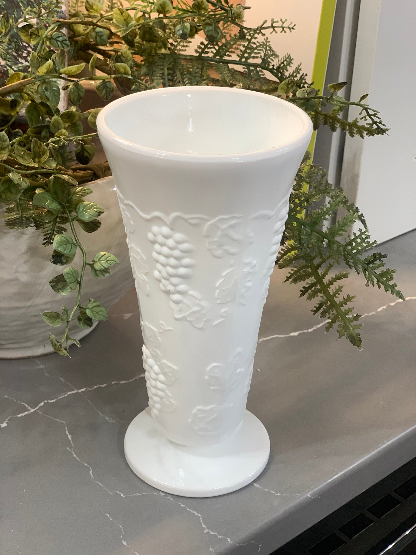 milkglass vase with berry design